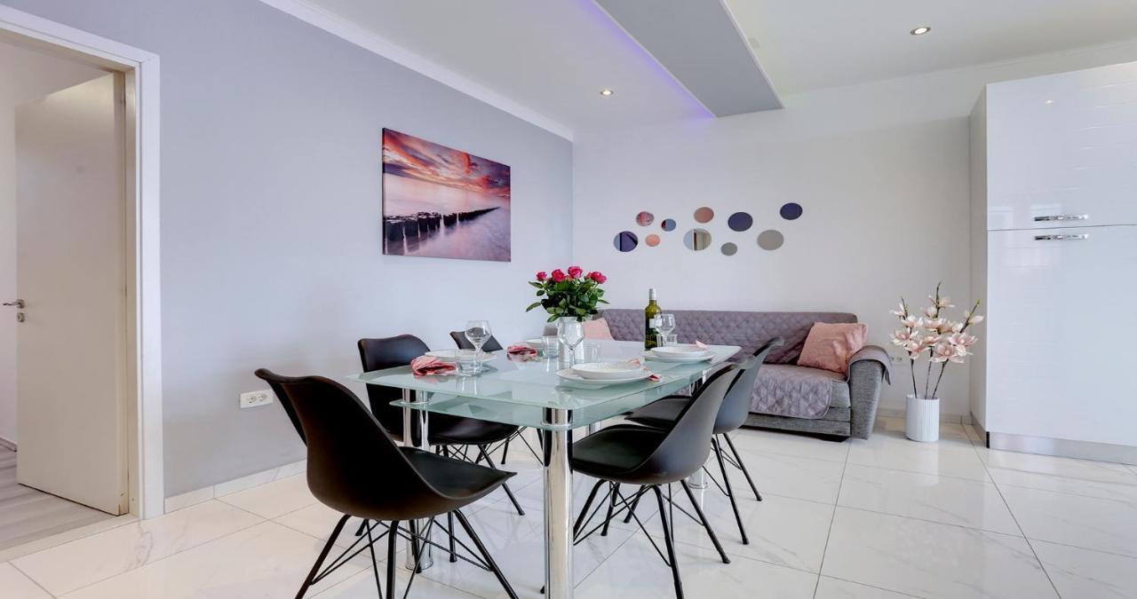 Adorable Apartment Ena Kaštela エクステリア 写真