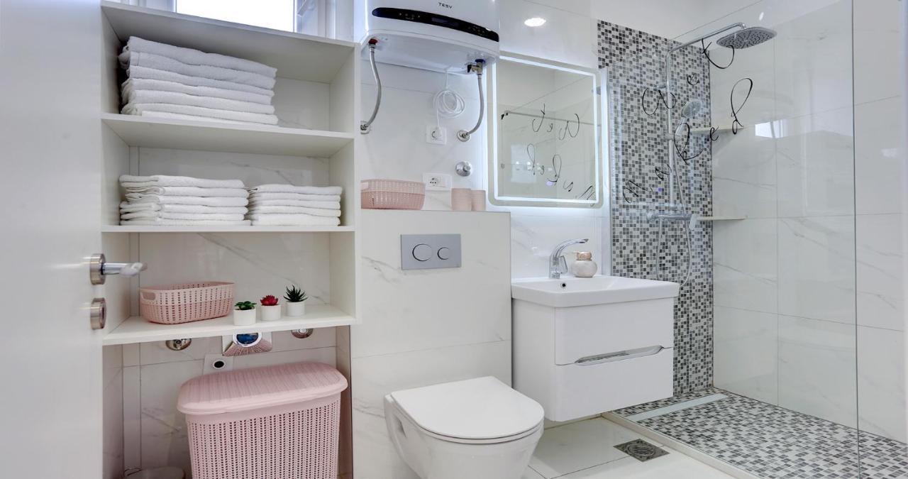 Adorable Apartment Ena Kaštela エクステリア 写真