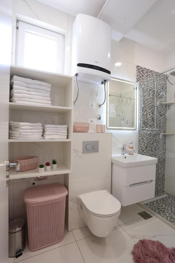 Adorable Apartment Ena Kaštela エクステリア 写真